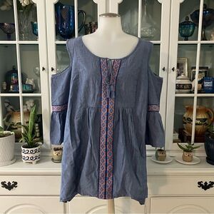 Cold Shoulder Top | XL | New Directions